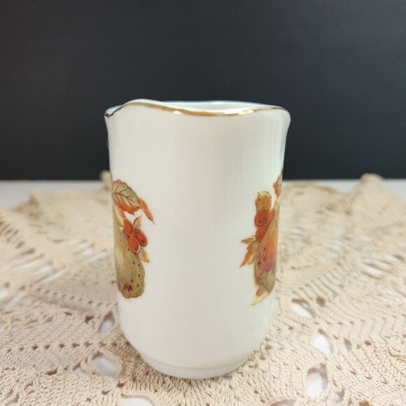 Vintage Creamer White with Pears Gold Lustre Around the Rim & Handle Japan - Picture 3 of 9